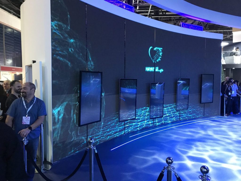 Lifting Screens, immersive sensory technology, Audio Visual Technologies, Audio visual rental Dubai